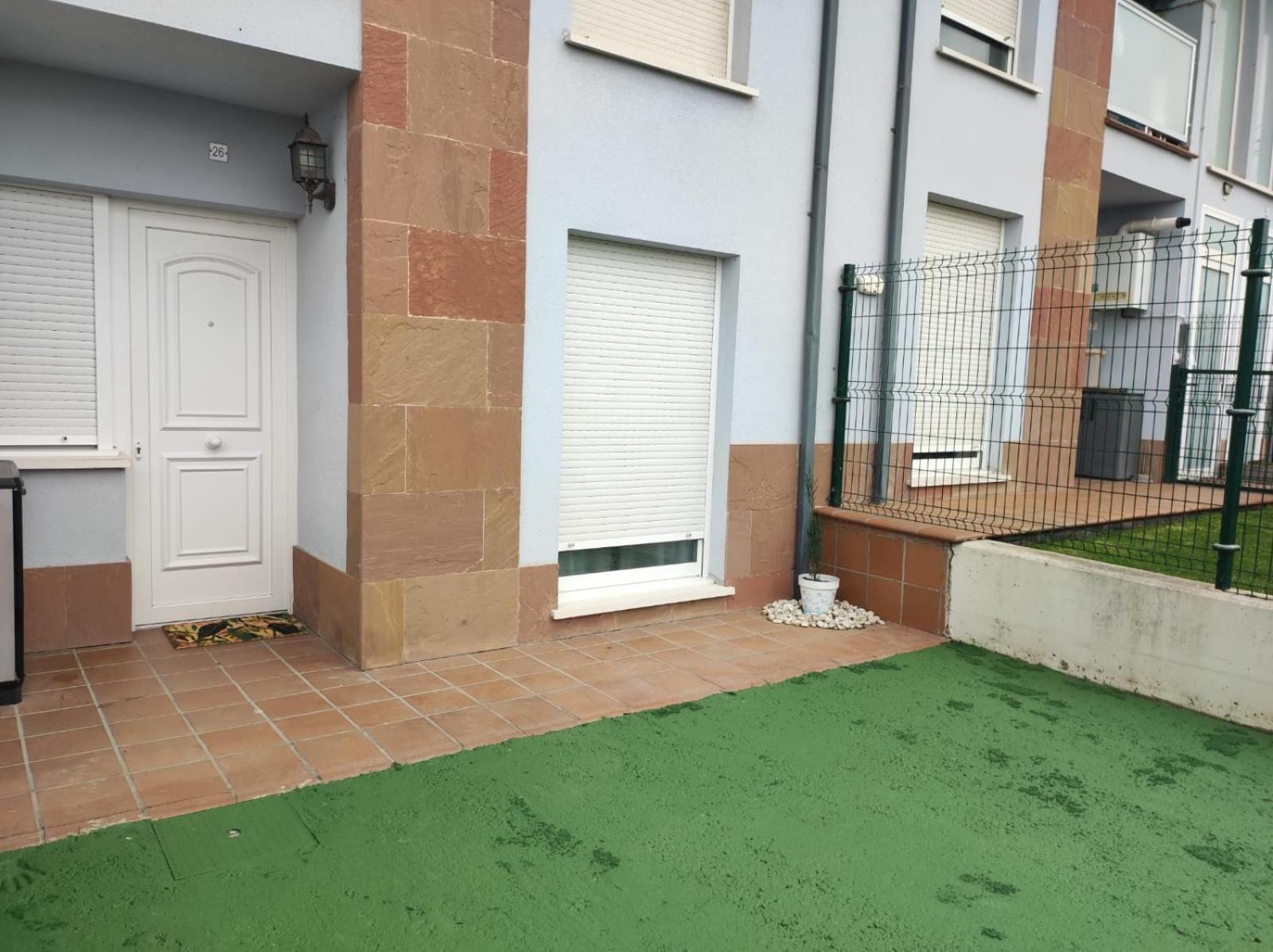 Chalet Bajo Con Jardin, Patio, Cenador Y Barbacoa. Viveda エクステリア 写真